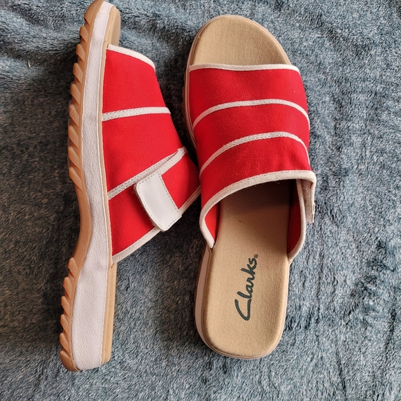 Clarks BNIB Canvas Sandals Size 11 US - Picture 3 of 5